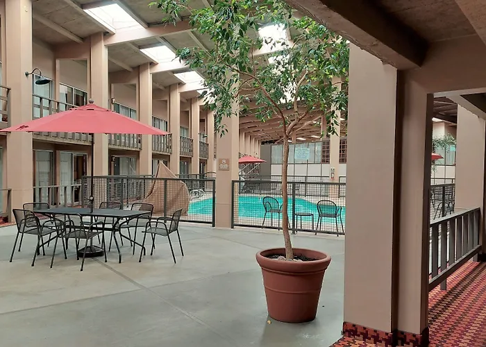 Western Outlaw Hotel